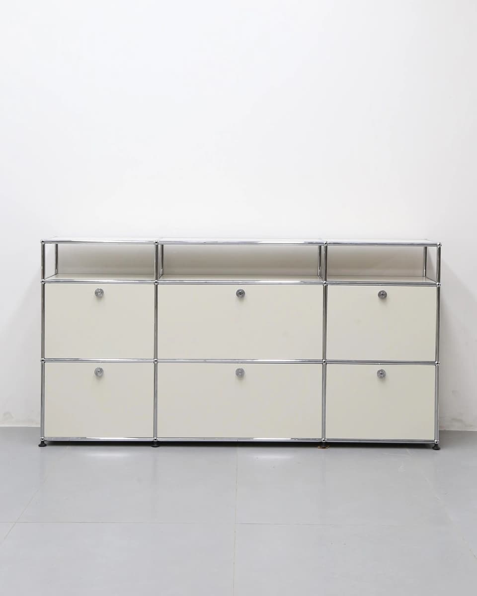 3-column sideboard